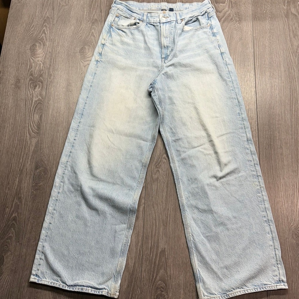 American Eagle Strigid Wide Leg Jeans Light Wash Blue High Waisted Size 12 Reg